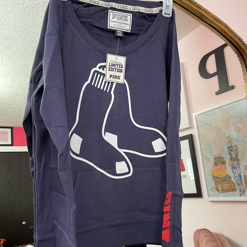 Exclusive Limited Edition VS PINK MLB Collection Red Sox Lounging Sweatshirt NWT